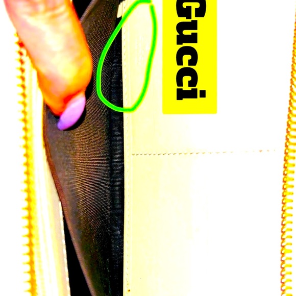 - Authentic Ultra Rare Gucci Leather Wallet. - Picture 4 of 15